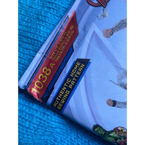 Simplicity Sewing pattern 1038 adult kids Thor costume - Picture 2 of 5